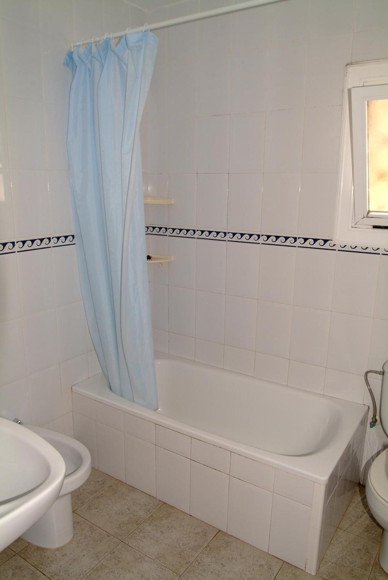 Apartamentos Famara Lloret de Mar Bagian luar foto