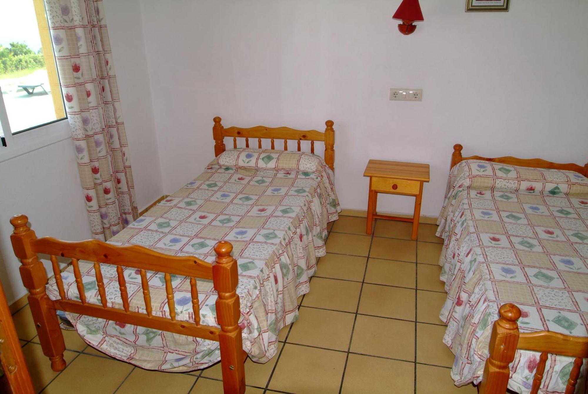 Apartamentos Famara Lloret de Mar Bagian luar foto